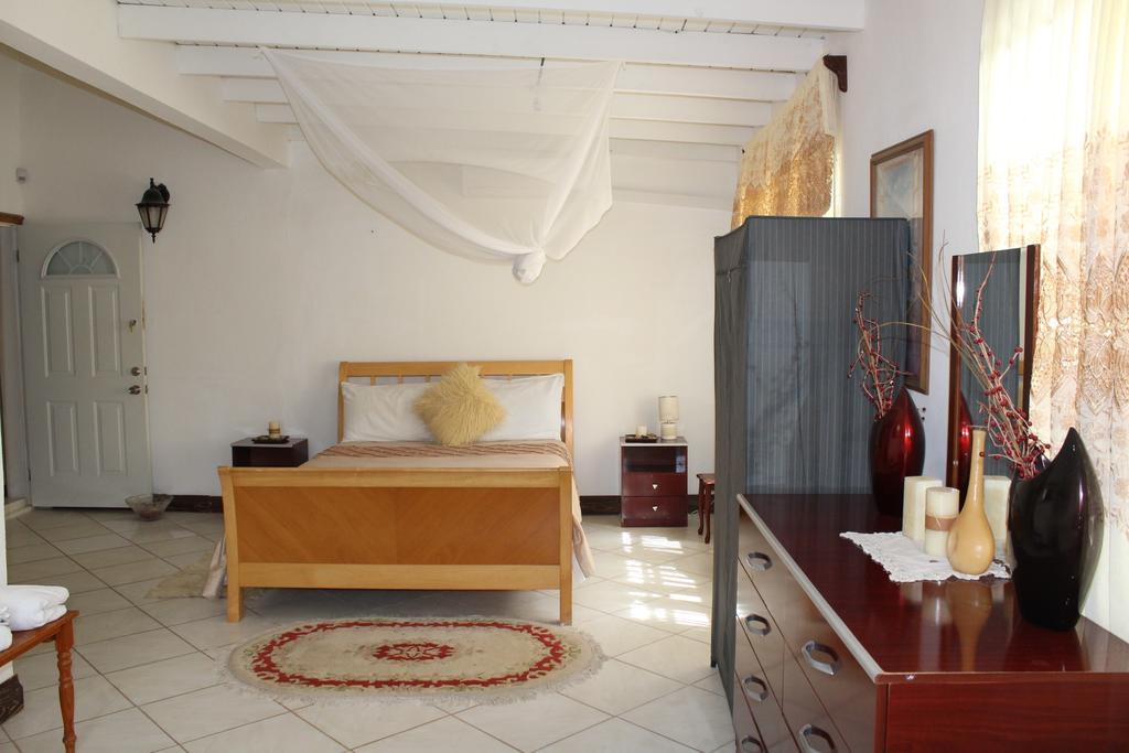 Fern Tree Bed And Breakfast Frigate Bay ภายนอก รูปภาพ