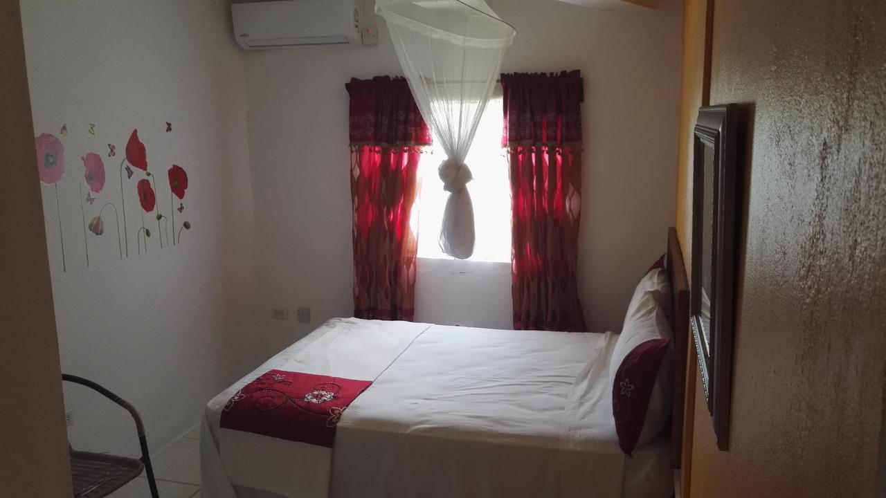 Fern Tree Bed And Breakfast Frigate Bay ภายนอก รูปภาพ